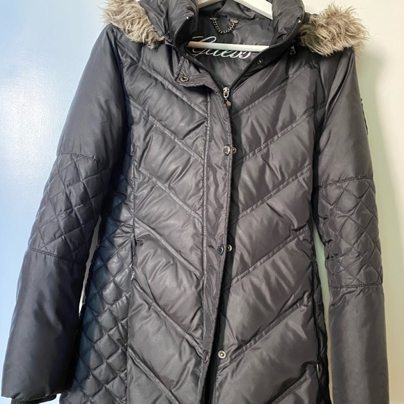 Guess black puffer coat jacket - Picture 14 of 16